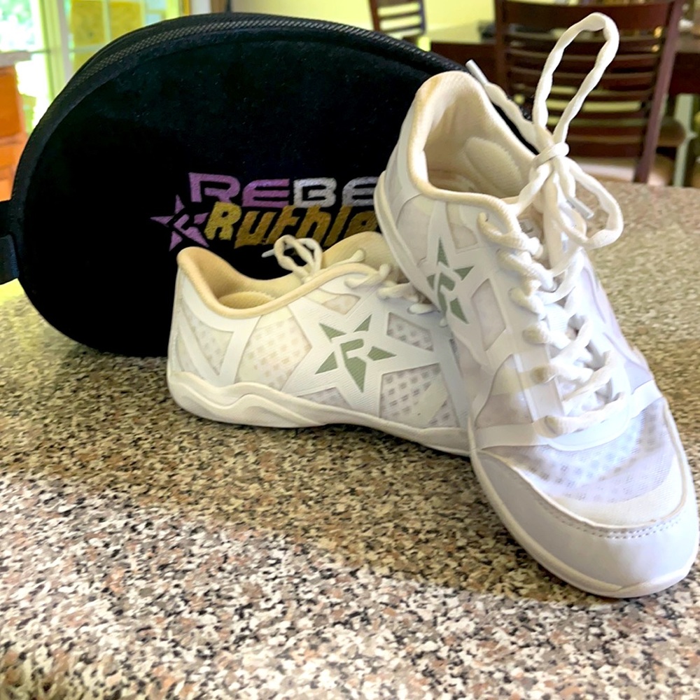 Gently Worn Rebel Ruthless